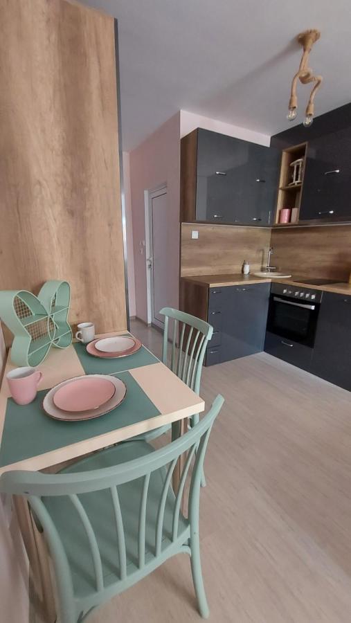 Hostex Pastello Deluxe Studio Stara Zagora Ngoại thất bức ảnh